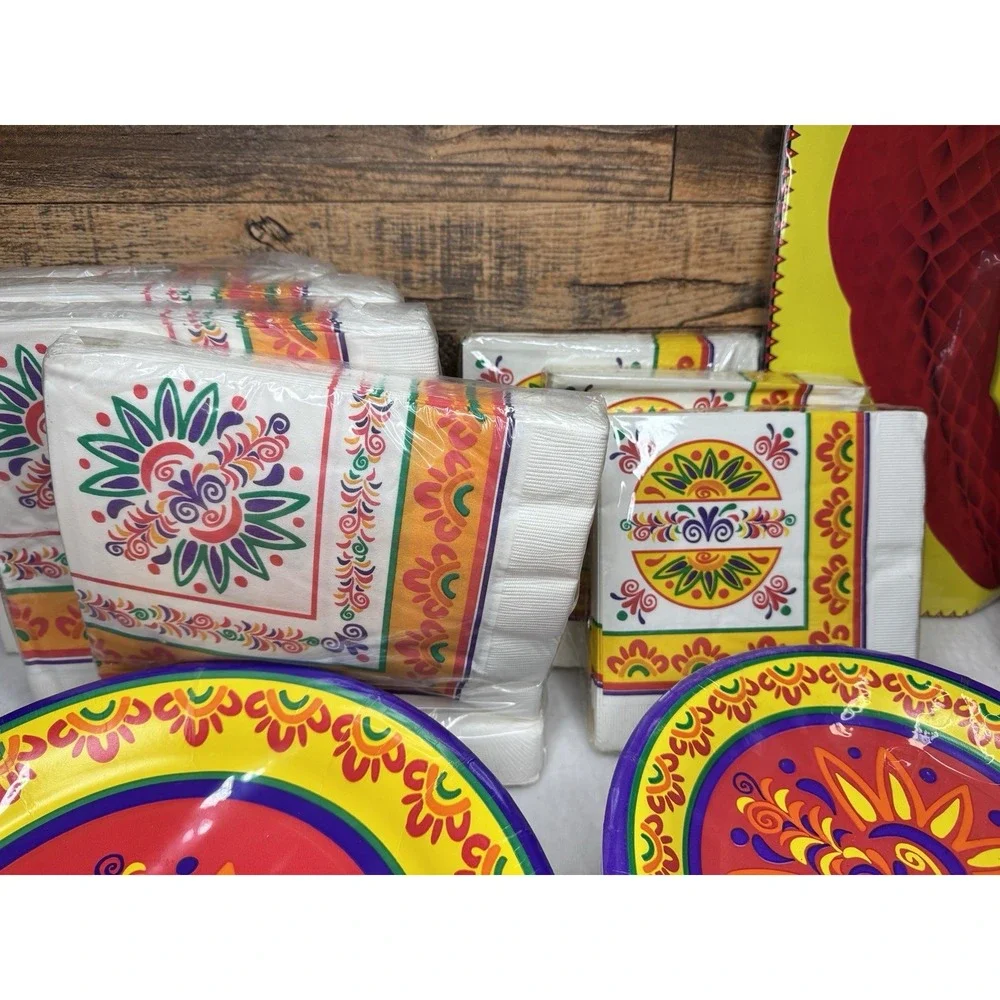Cinco De Mayo Decoration Lot Party Supplies Napkins Plates Straws Banner‎